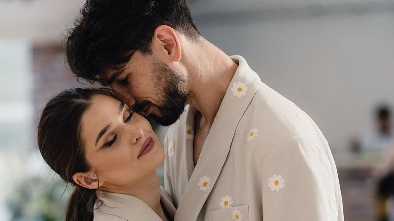 De ce Theo Rose nu poartă inelul de logodnă de la Anghel Damian: "Mi-a zis și ce &icirc;nseamnă și eu am uitat că nu l-am mai scos de mult din cutie"