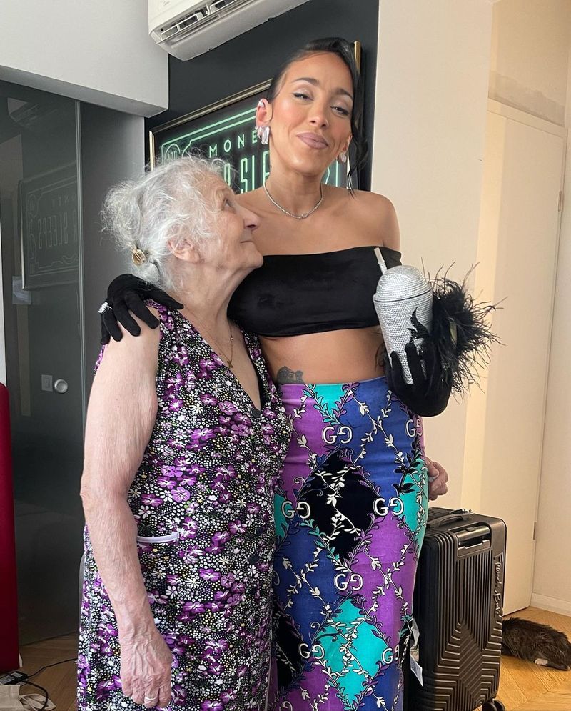 Cine i-a fost alături lui Ruby atunci când părinții ei s-au despărțit?