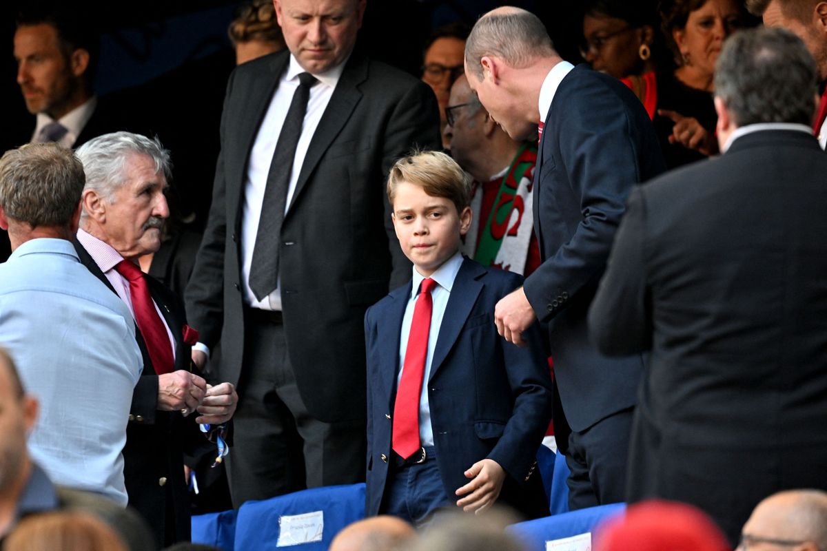 Printul William si George la un meci de rugby