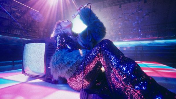 "Este un mesaj pentru cei care se joacă cu dragostea și &icirc;și dau seama de ce au pierdut". Ana Baniciu a lansat piesa "Norocul tău"