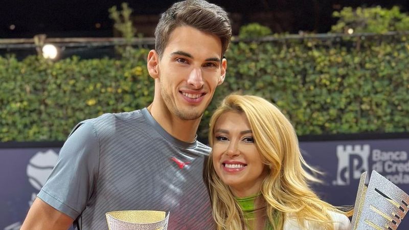 &rdquo;Visul american&rdquo; Cum l-a surprins Andreea Bălan pe Victor Cornea chiar &icirc;n curtea casei ei