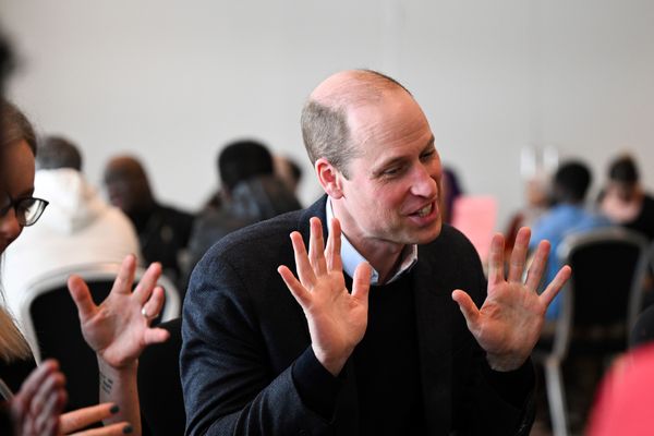 Cine este femeie pe care prințul William o consideră ca și a doua lui mamă: "Nu, nu este Camilla Parker!"