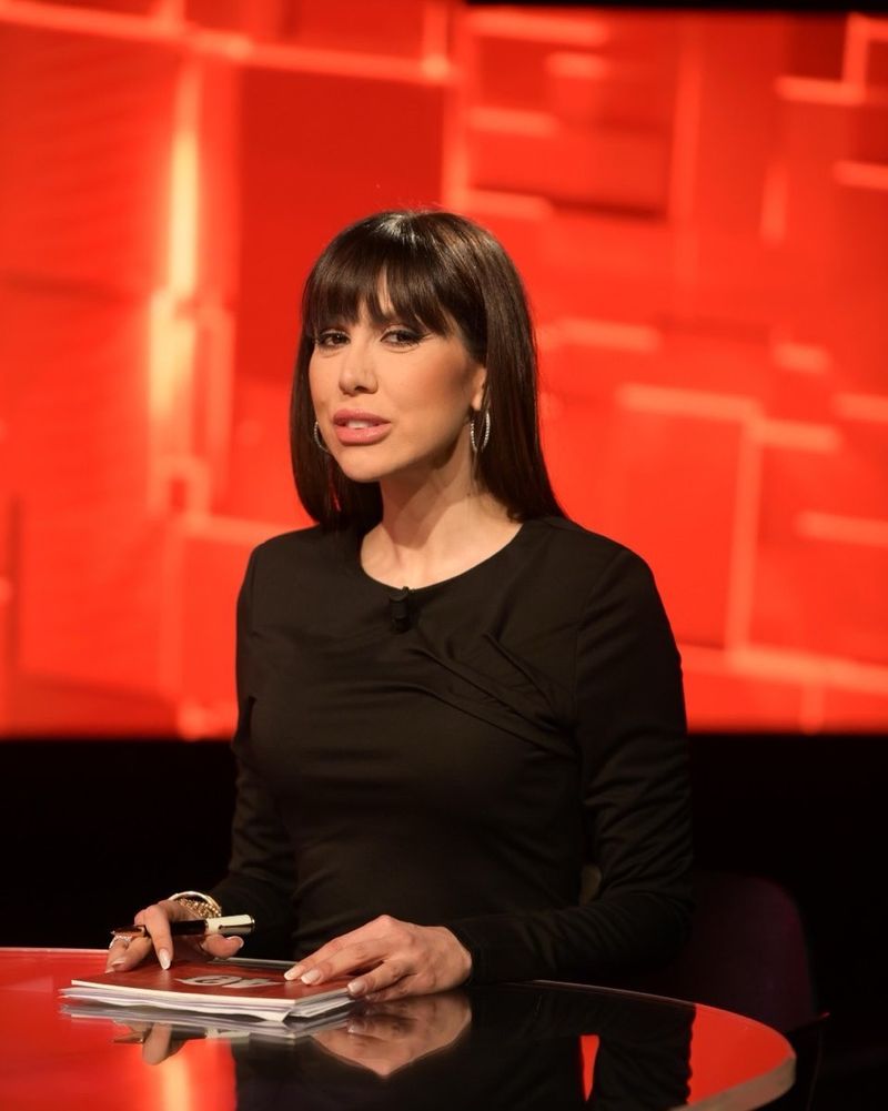 O vrea sau nu ca invitat Denise Rifai pe Erika Isac la 40 de întrebări...