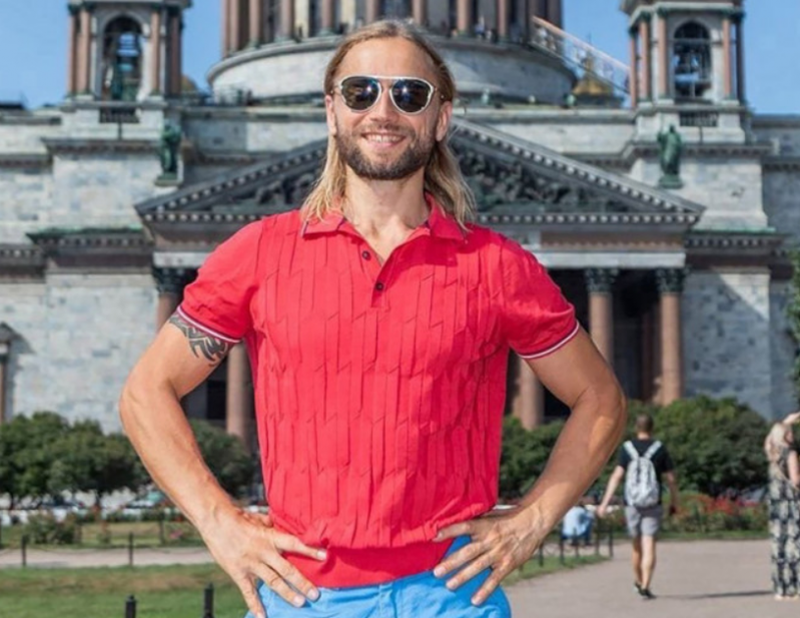 Un influencer și-a lăsat bebelușul să moară de foame