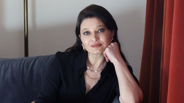 Nurg&uuml;l Yeşil&ccedil;ay, protagonista din "Furtună pe Bosfor", a slăbit 17 kilograme &icirc;n 30 de zile. Ce le sfătuiește pe femeile  din toată lumea: "Vă sugerez o combinație"