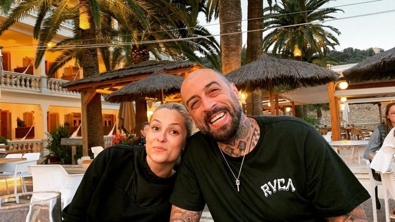 La ce gest a recurs CRBL după despărțirea de soția sa, Elena