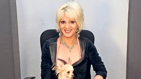 "Fiecare face ce simte cum simte. Nu sunt în măsură să te judec".  Minodora, mesaj după decesul artistei transgender Naomi