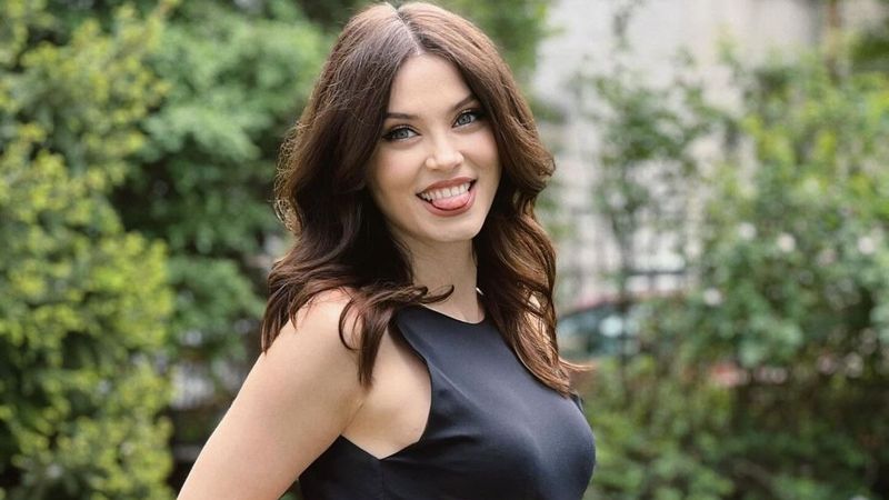 Anca Dumitra este &icirc;nsărcinată cu primul ei copil! Imaginile cu care și-a surprins fanii