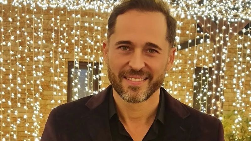 "Vine unul cu o idee, după aceea vin toți &icirc;n zona aia". Dinu Maxer &icirc;i critică dur pe Smiley și Damian Drăghici după lansarea piesei &bdquo;S-a furat mireasa&rdquo;