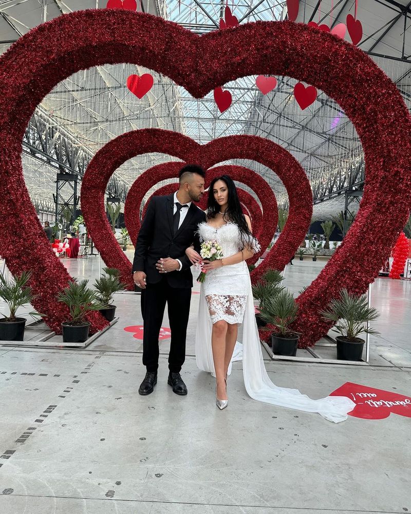 Kamara și iubita sa, Gabriella.