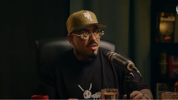 "Atunci o bag pe nevastă-mea la înaintare". Ce nu le poate refuza niciodată Alex Velea copiilor săi