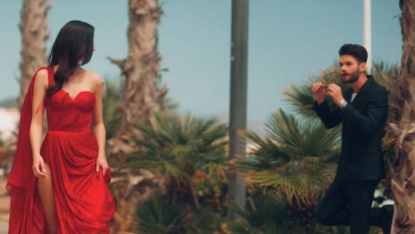 Edward Sanda a lansat piesa "Senorita"