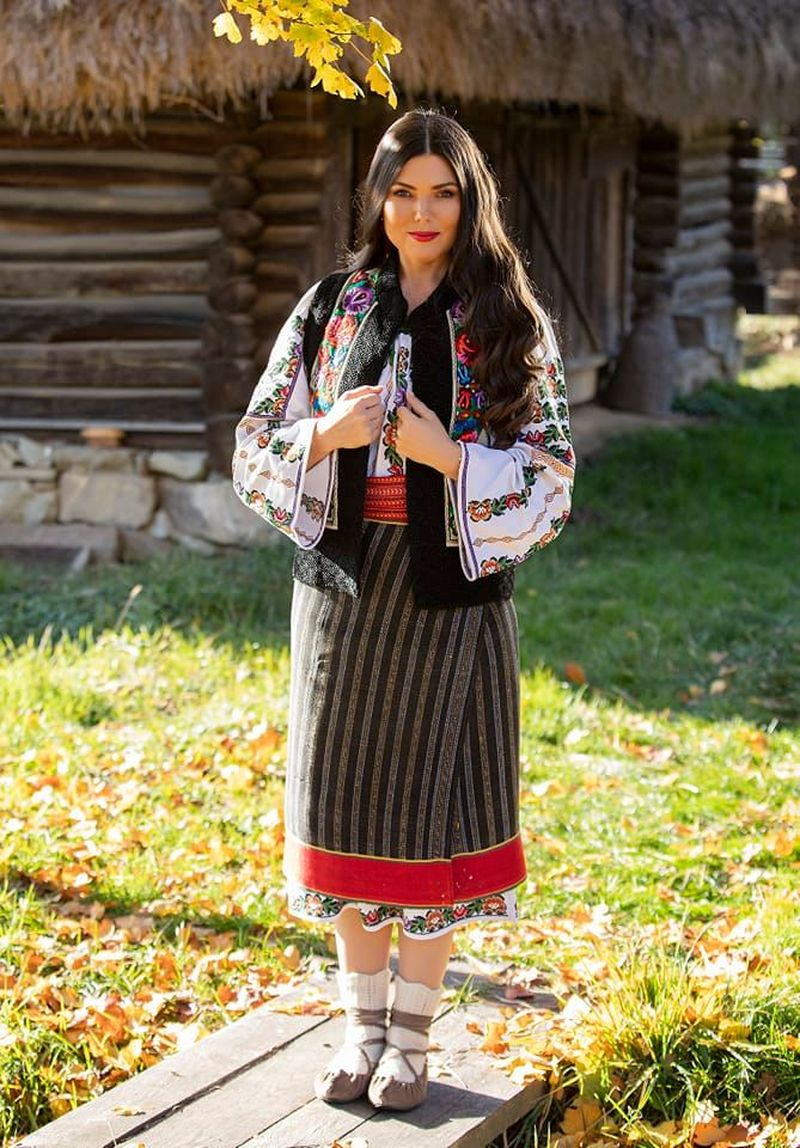 De ce a rămas Paula Seling în România 