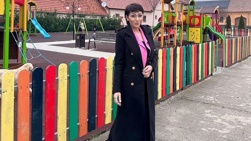 "Oare c&acirc;t mai trebuie să mai &icirc;ndur? Credeți-mă că nu mai pot". Mesajul fostului socru a "dăr&acirc;mat-o" pe Dana Roba. Nu se aştepta la aşa ceva