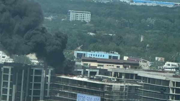 Clipe de panică &icirc;n zona de nord a Bucureștiului! A fost emis mesaj Ro-Alert după izbucnirea unui incendiu cu degajări mari de fum