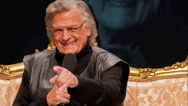 Florin Piersic, dus de urgență la spital! Marelui actor i s-a făcut rău în timpul unui spectacol. Ce i-au descoperit medicii