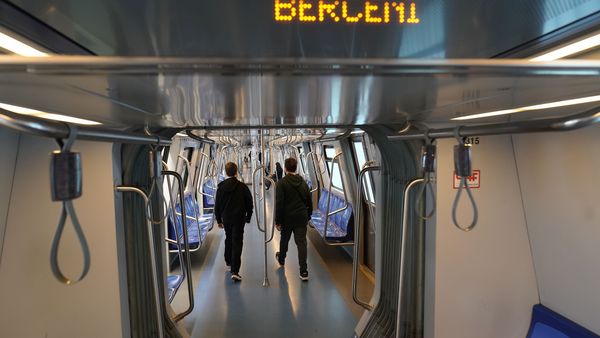 Cum circulă metroul de 1 Mai și în noaptea de Înviere