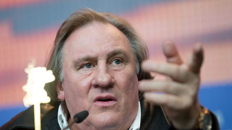 Actorul G&eacute;rard Depardieu, eliberat după opt ore de arest. El va fi judecat &icirc;n octombrie pentru agresiune asupra a două femei