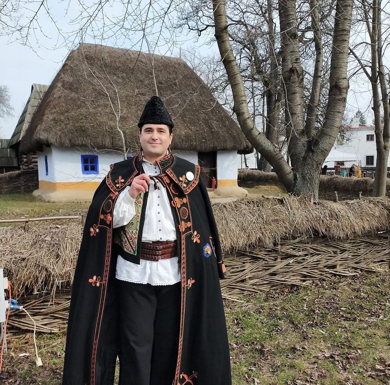 Cum petrece Gelu Voicu Pastele