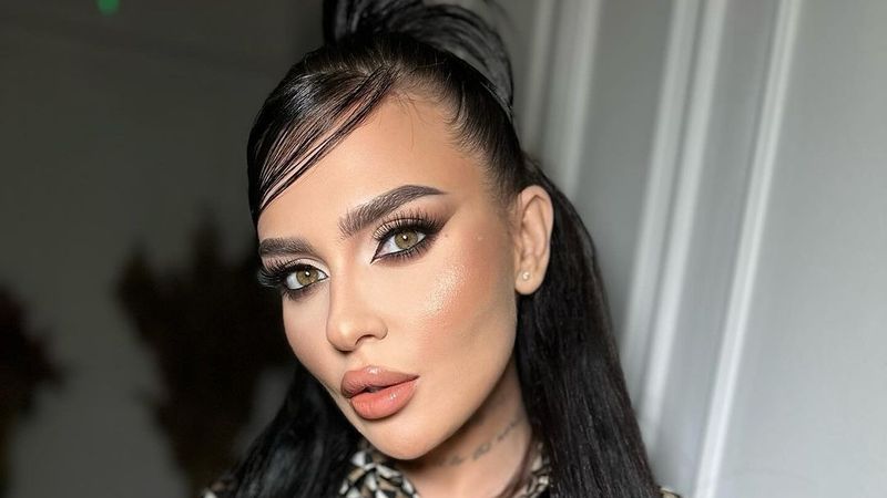 Oana Radu, dezvăluiri despre lupta cu kilogramele! Vedeta i-a cerut mamei sale să &icirc;și v&acirc;ndă casa pentru a-și tăia stomacul: &bdquo;Era singura mea șansă de a slăbi&rdquo;
