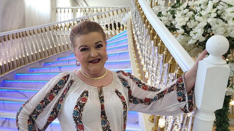 Maria C&acirc;rneci, dezvăluiri emoționante despre soțul ei! Cum a fost cucerită marea doamnă a muzicii rom&acirc;nești?