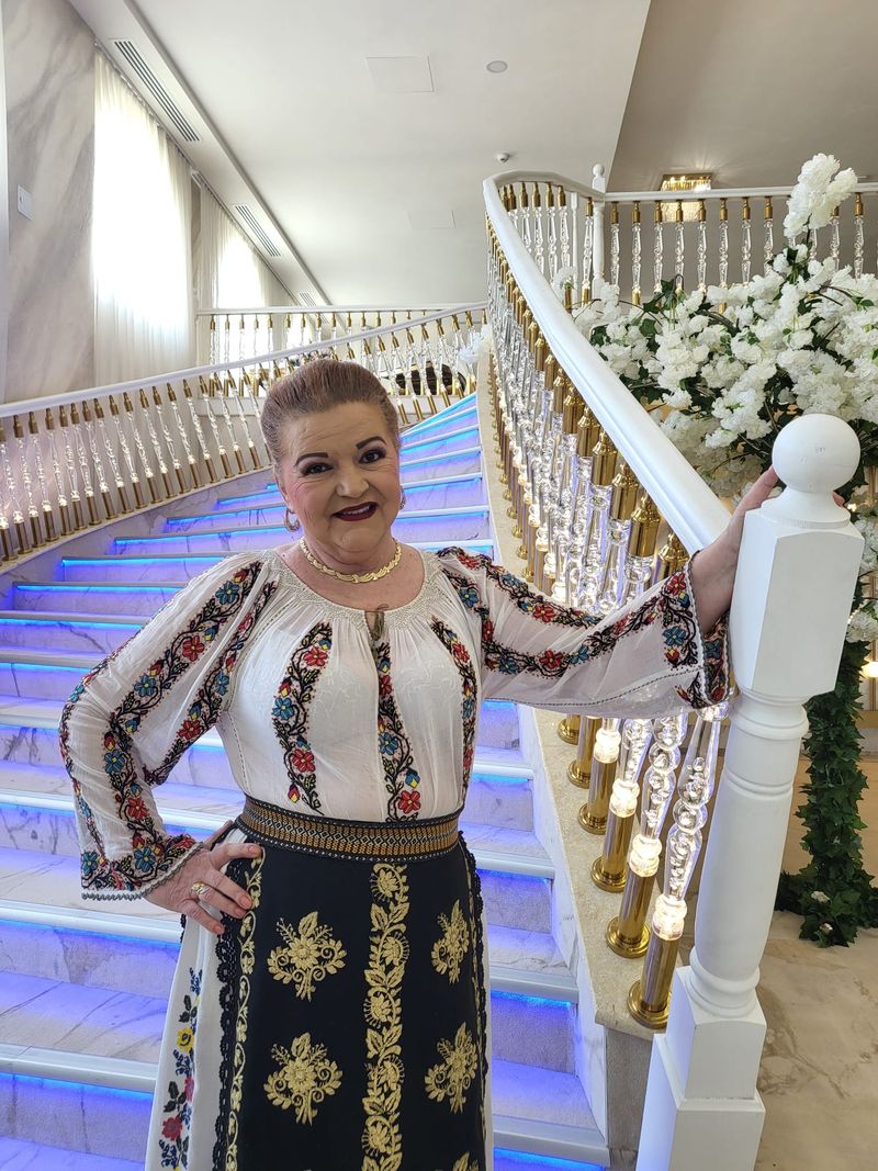 Cum și-a cunoscut Maria Cârneci soțul?