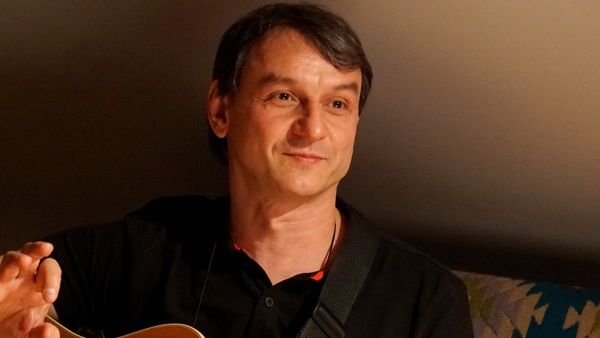  &rdquo;Transformă asta &icirc;ntr-un circ, &icirc;ntr-o mizerabilă sf&acirc;șiere&rdquo; Andrei Păunescu, &icirc;n război cu sora vitregă pentru moștenirea poetului Adrian Păunescu
