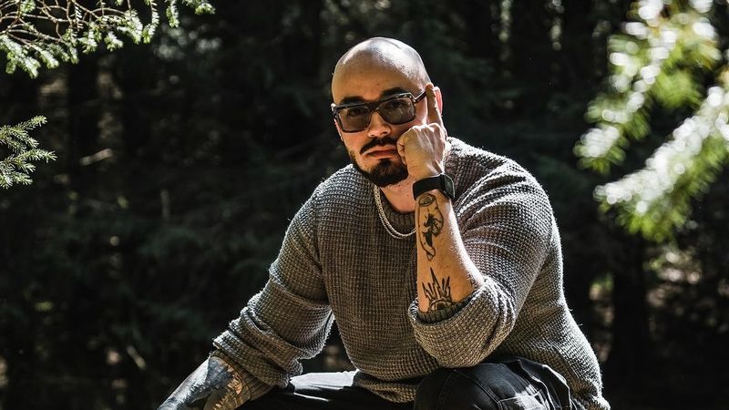 Succes uriaș pentru Victor Dorobanțu. Actorul român a fost cooptat în distribuția sezonului 2 al serialului „Wednesday"