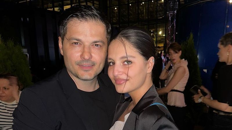 Carmina V&acirc;rciu, despre relația pe care o are cu tatăl ei, Liviu V&acirc;rciu: &bdquo;&Icirc;mi doresc să &icirc;mi creionez un nume al meu&rdquo;