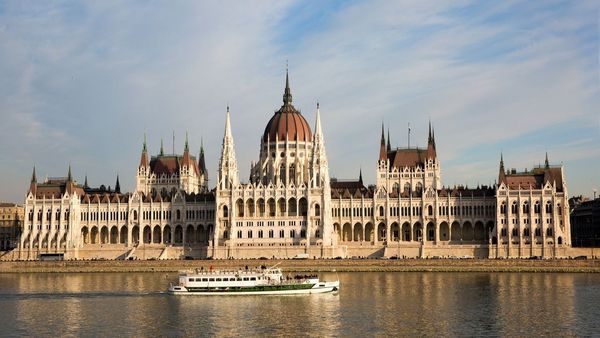 C&acirc;t costă să mergi cu mașina &icirc;n Budapesta &icirc;n 2024?