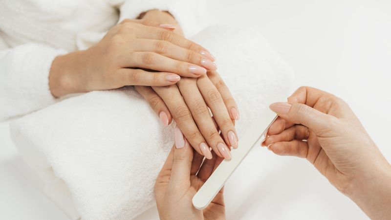 Ce este Apex și de ce a devenit un produs foarte popular pentru crearea unei manichiuri impecabile?