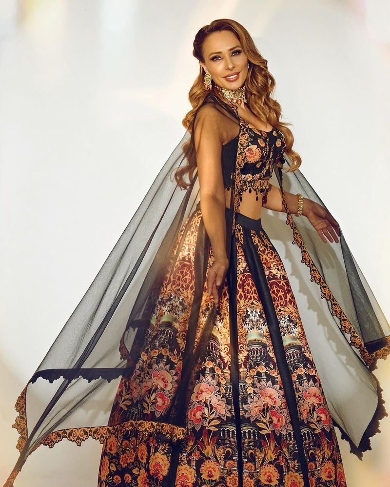 Cum se menține Iulia Vântur în formă?