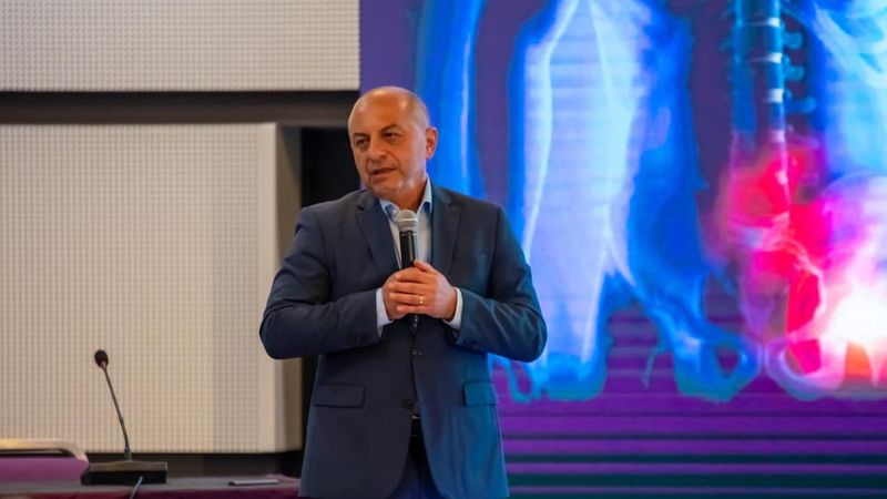 Medicul ortoped Cătălin C&icirc;rstoiu, despre operația lui Florin Piersic: &rdquo;Trebuie tratat &icirc;ntr-un spital mare&rdquo;