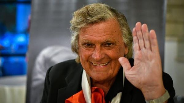 Starea de sănătate a lui Florin Piersic s-a îmbunătățit! Actor s-a ridicat în picioare