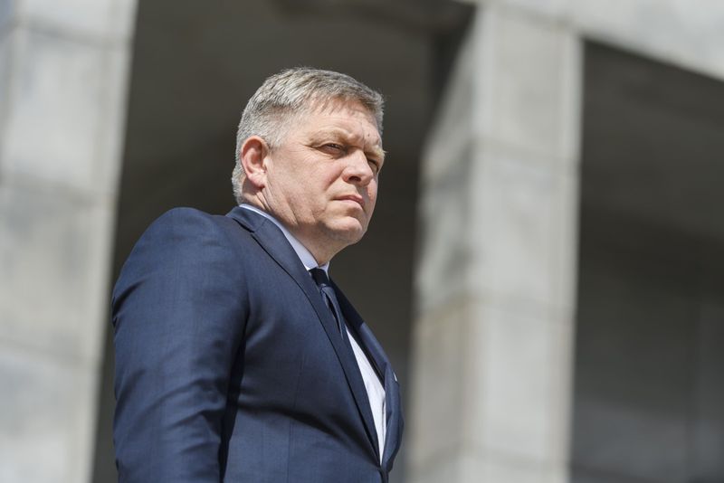 Robert Fico, premierul Slovaciei, a fost rănit într-un atac armat