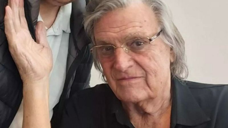  &rdquo;Poate să stea &icirc;n picioare&rdquo; Florin Piersic a &icirc;nceput procesul de recuperare după operația la genunchi