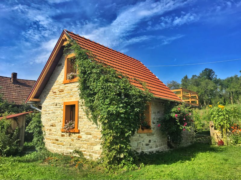 Chidea satul de piatră, unic în România