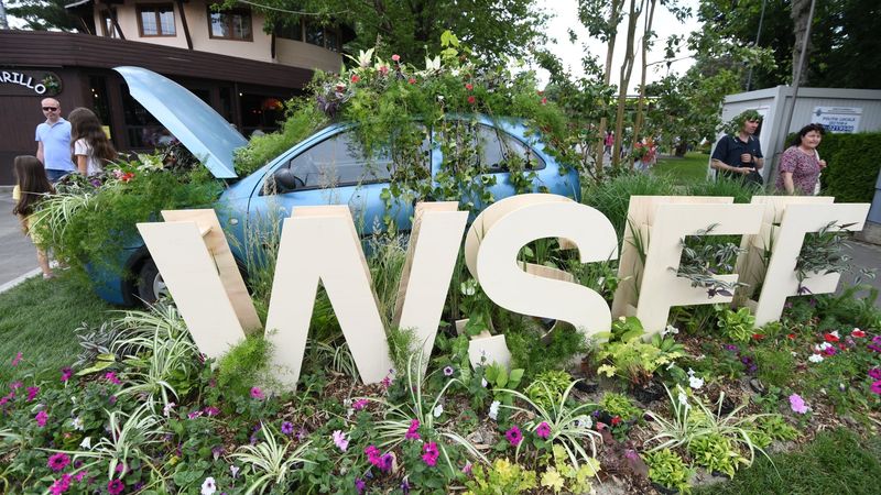 West Side Flower Fest 31 mai &ndash; 2 iunie: 7 grădini plutitoare vor fi amenajate pe lacul din Parcul Drumul Taberei