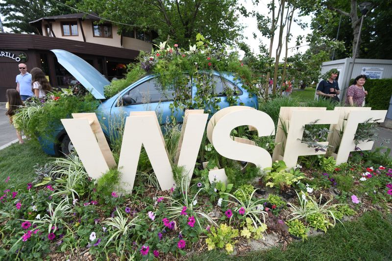 Ce aranjamente spectaculoase poți vedea West Side Flower Fest 2024?