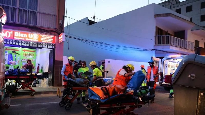 Patru oameni și-au pierdut viața după ce un restaurant s-a prăbușit