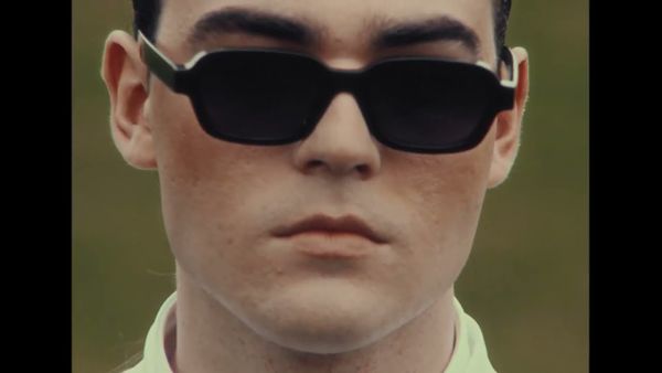 "Este un proiect îndrăzneț, cinematic și excentric.Trebuie neapărat să vedeți videoclipul". Radu Ștefan Bănică și JUNO au lansat piesa "Samsara"