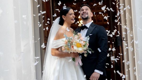 Oana Moșneagu a făcut senzație în ziua nunții! Detaliul care i-a înduioșat pe fani: "Ce frumos i-a căzut pe gât"