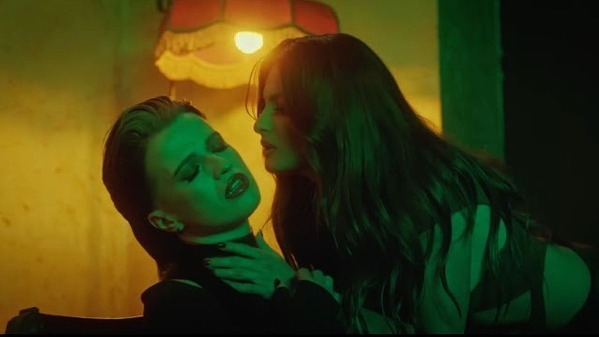 Eligarf X Raluka - Șah Mat