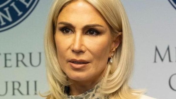 Ministrul Culturii a reacționat după ce Louis Vuitton ar fi copiat ia rom&acirc;nească &icirc;n noua colecție: &rdquo;Această situație merită transformată &icirc;ntr-o oportunitate&rdquo;