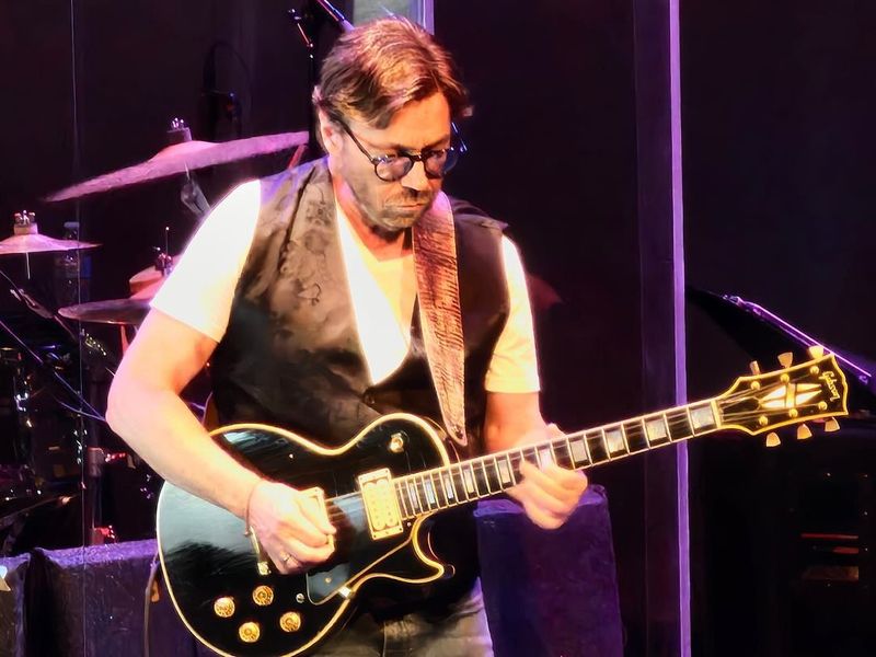 cum se simte Al Di Meola
