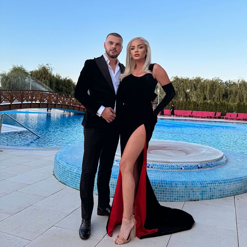 Ce surpriză îi pregătește Robert Stoica soției sale?