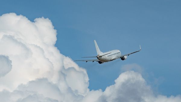 Avionul care &icirc;l transporta pe vicepreședintele din Malawi a dispărut