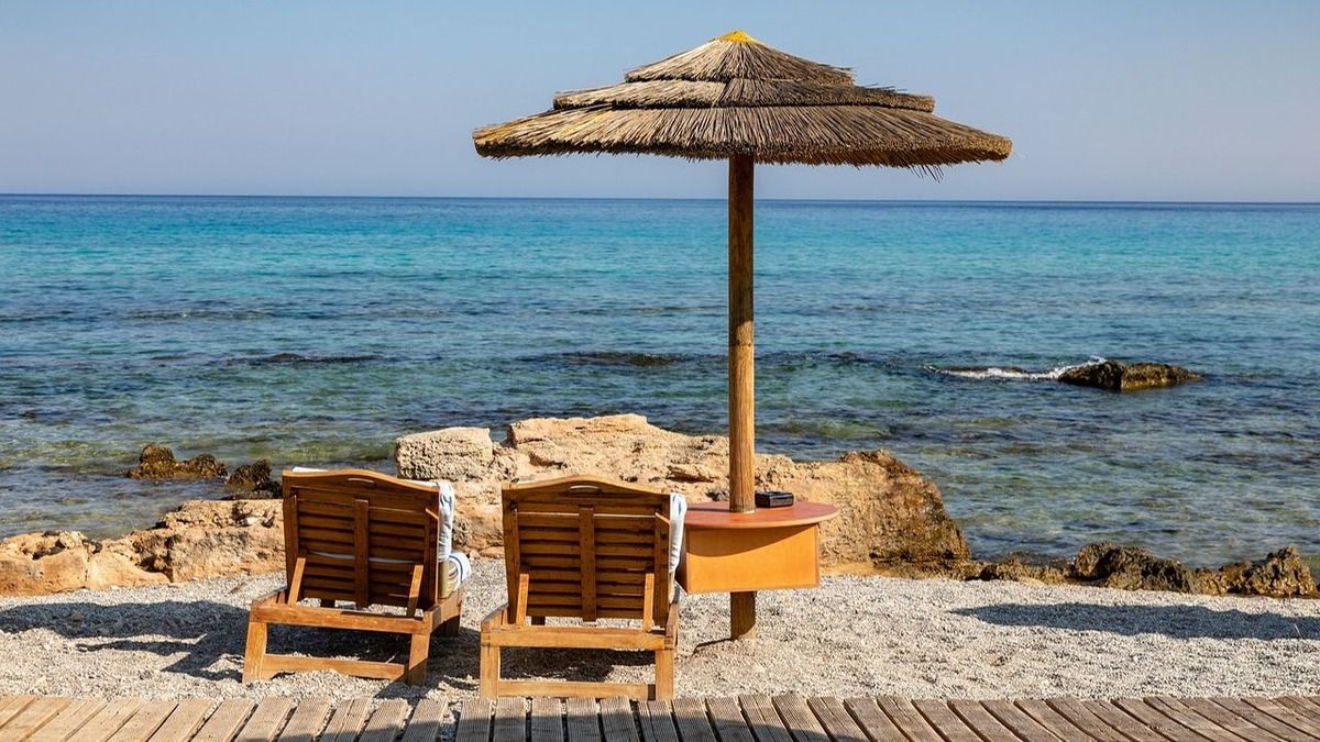 Cât costă un șezlog la mare în 2024?