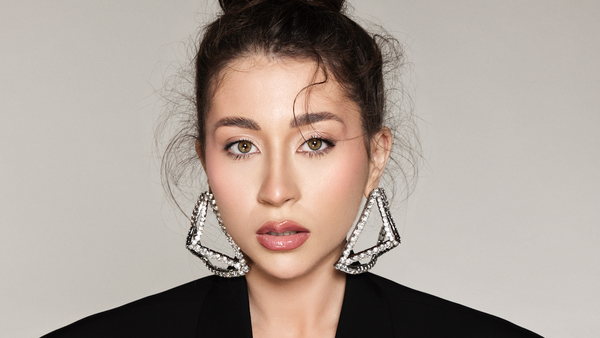 Colaborarea lui Nicole Cherry cu Puya pentru “Paharul sus”, cea mai ascultată piesă a primăverii conform topului Media Forest