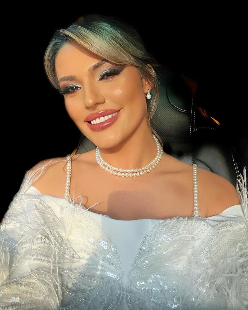 Cum se descurcă Diana Enache în rolul de mamă?